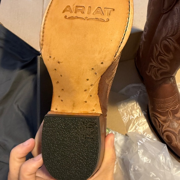 Ariat hazen boots - Picture 2 of 7